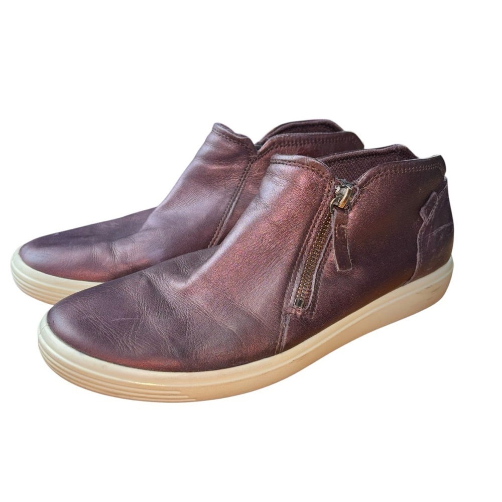 ECCO Soft 7 Metallic Maroon Leather Low Booties – Women’s Sz EU 40 / US 9–9.5